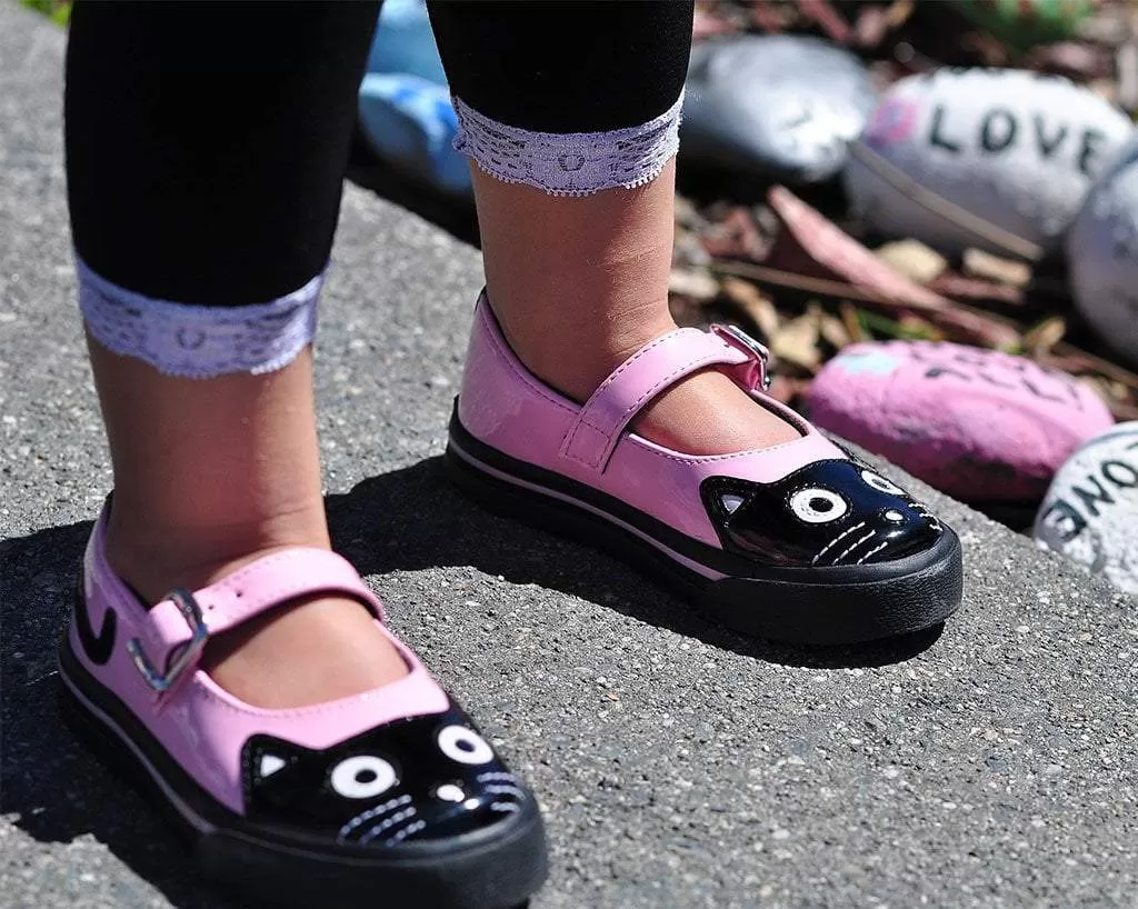 Black & Pink Kitty Mary Jane Toddler Sneaker