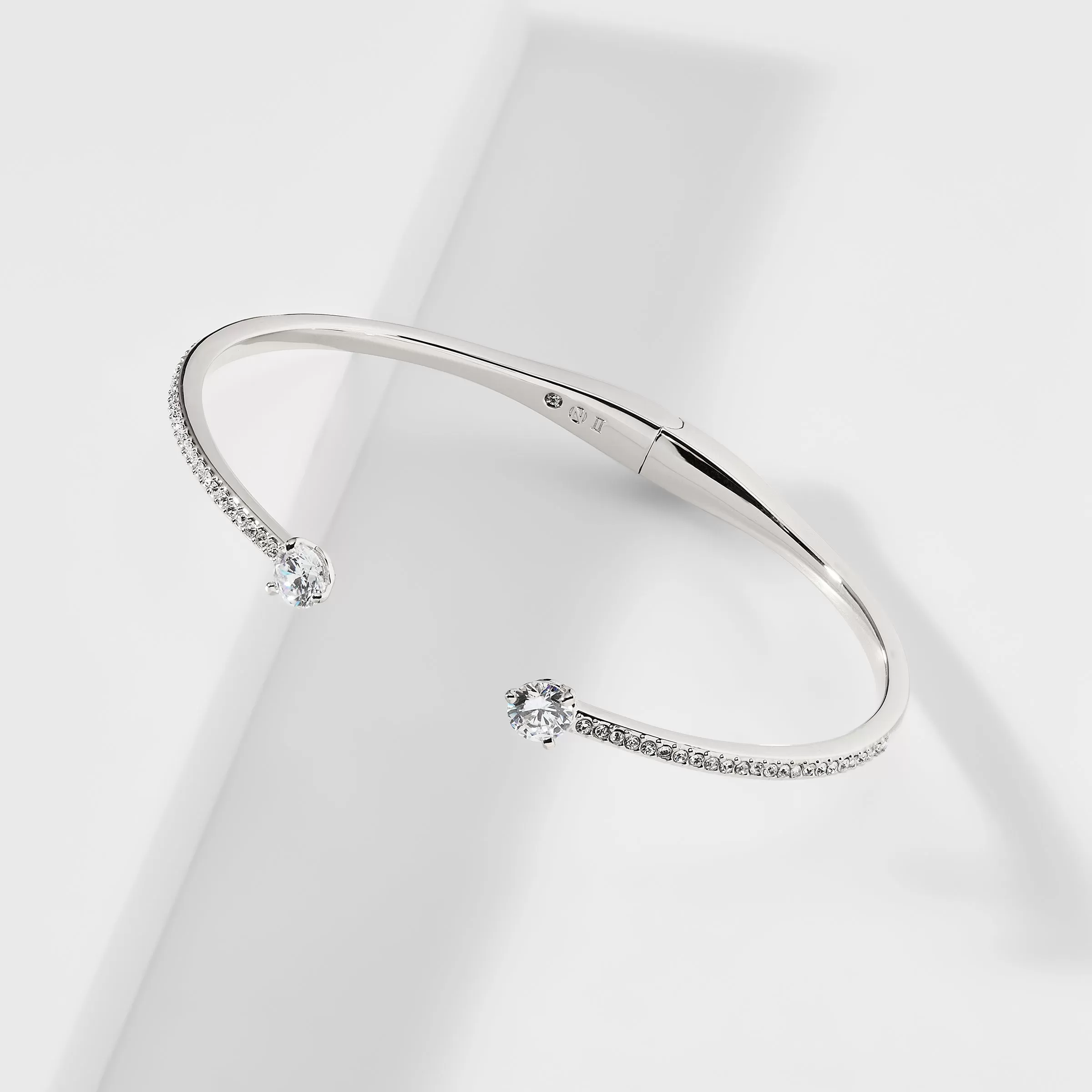 FLOATING CZ HINGED BRACELET