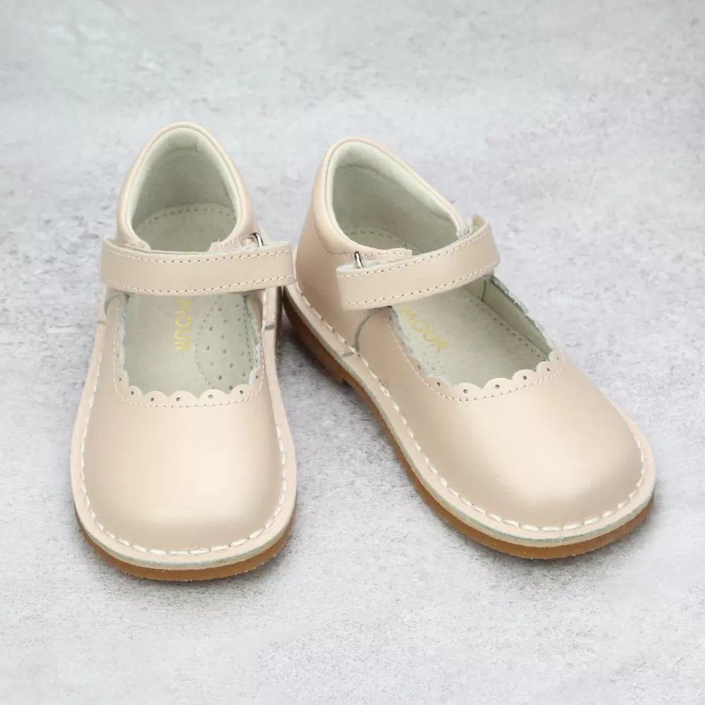 L'Amour Girls Scalloped Classic Dressy Mary Janes